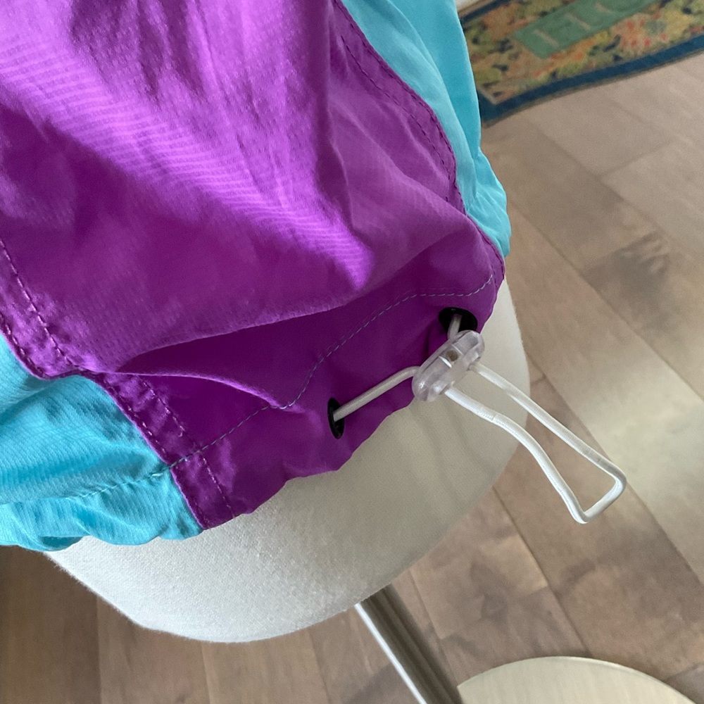 Colorblock Lightweight Half-Zip Pullover - image 7